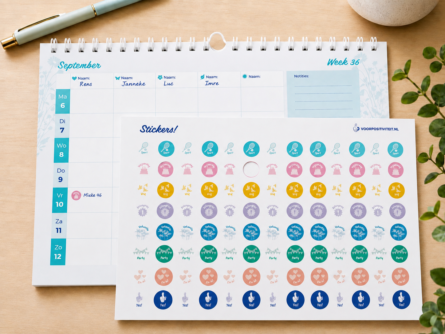 Sfeerfoto stickervel Familieplanner 2027